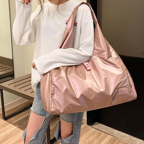 duffel bags fashion bag female hand-held portable storage short mass out tourist travel luggage
duffel bags fashion bag female hand-held portable storage short mass out tourist travel luggage