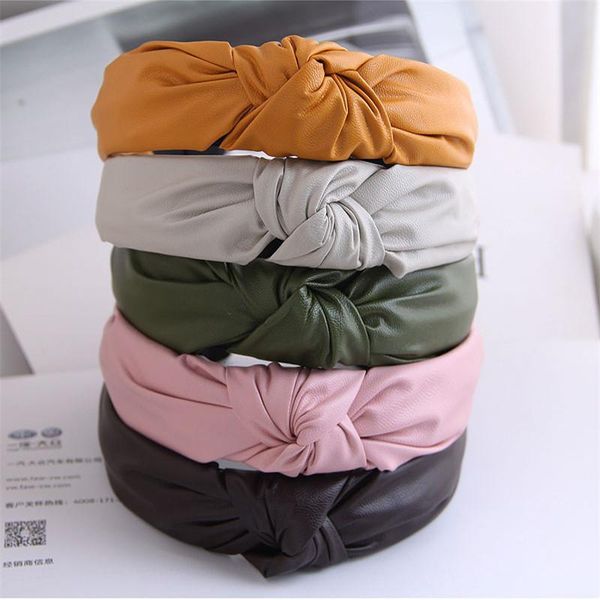 hair accessories 2021 korean solid leather knot hairband fashion pu wide side hairhoop for women girls simple jewelry headwear
hair accessories 2021 korean solid leather knot hairband fashion pu wide side hairhoop for women girls simple jewelry headwear
