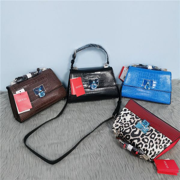 new g-shaped women's c-roco-dile briefcase single shoulder messenger bag style hand color matching bag
new g-shaped women's c-roco-dile briefcase single shoulder messenger bag style hand color matching bag