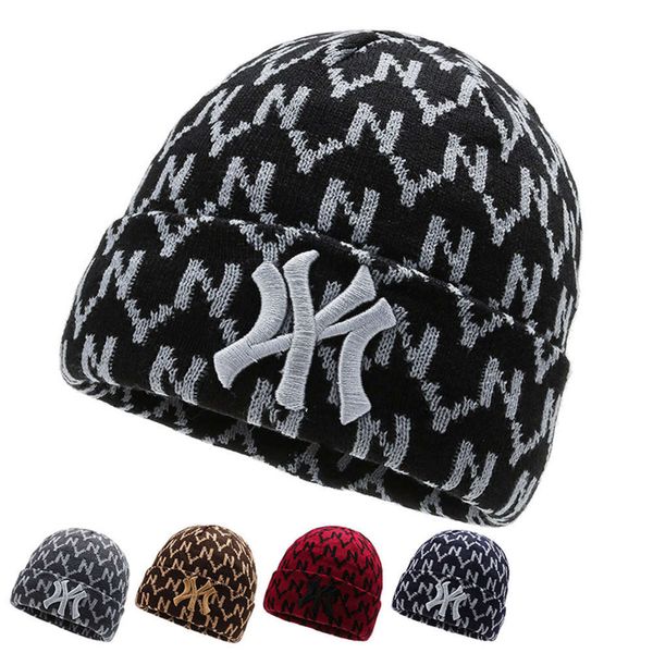 hat men's warm thickened plush version of trendy youth letter knitted wool fashion pullover, Blue;gray
hat men's warm thickened plush version of trendy youth letter knitted wool fashion pullover, Blue;gray