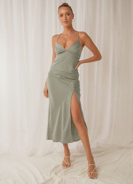 dresses front split green solid sleeveless spaghetti strap skirt ladies party 2021 summer boho women dress, Black;gray
dresses front split green solid sleeveless spaghetti strap skirt ladies party 2021 summer boho women dress, Black;gray
