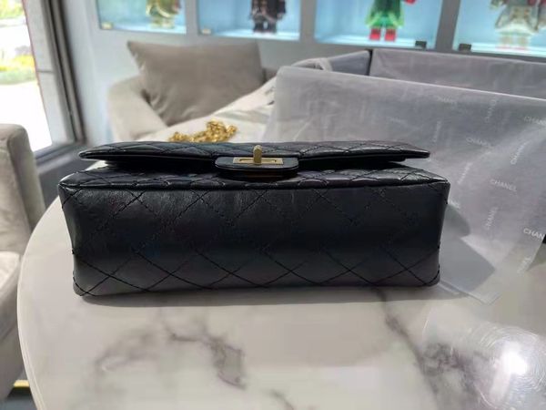 ladies leather bag 7a high-end custom quality single shoulder across the hip casual designer 1450v
ladies leather bag 7a high-end custom quality single shoulder across the hip casual designer 1450v