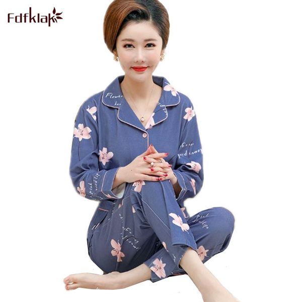 women's sleepwear plus size loose mother pajamas set autumn winter cotton pijama women long sleeve vintage print pyjamas suit -3x, Black;red
women's sleepwear plus size loose mother pajamas set autumn winter cotton pijama women long sleeve vintage print pyjamas suit -3x, Black;red