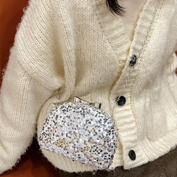 evening bags fashion trend dinner ladies' temperament chain one shoulder small celebrity sequin banquet clip messenger
evening bags fashion trend dinner ladies' temperament chain one shoulder small celebrity sequin banquet clip messenger