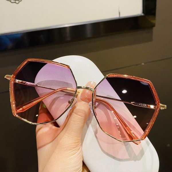sunglasses vintage polygonal women brand irregular glasses anti ultraviolet uv400 for men shades, White;black
sunglasses vintage polygonal women brand irregular glasses anti ultraviolet uv400 for men shades, White;black