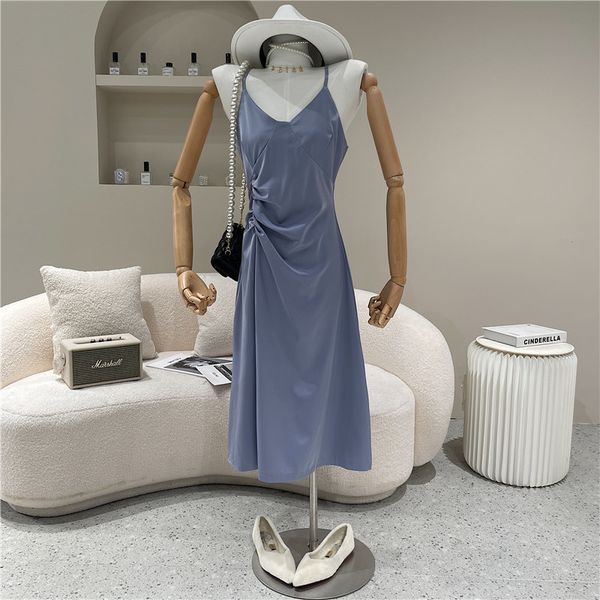 spring summer 2021 women's niche fashion design cleavage in v plissado thin waist split suspend dress, Black;gray
spring summer 2021 women's niche fashion design cleavage in v plissado thin waist split suspend dress, Black;gray