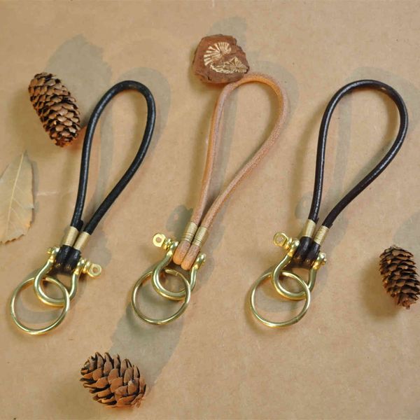 key rings handmade leather car hanging rope hand woven cowhide chain pure copper horseshoe buckle pendant, Slivery;golden
key rings handmade leather car hanging rope hand woven cowhide chain pure copper horseshoe buckle pendant, Slivery;golden