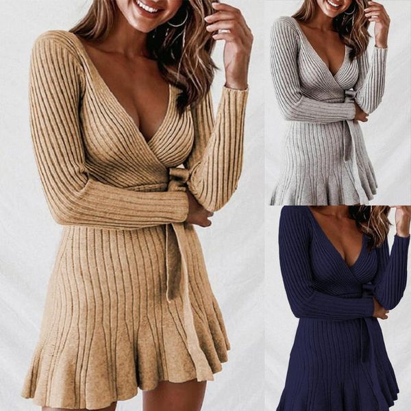 women's sweaters 2021 autumn deep v-neck long sleeved sweater, slim waist, fashionable sweater dress v neck aesthetic, White;black
women's sweaters 2021 autumn deep v-neck long sleeved sweater, slim waist, fashionable sweater dress v neck aesthetic, White;black