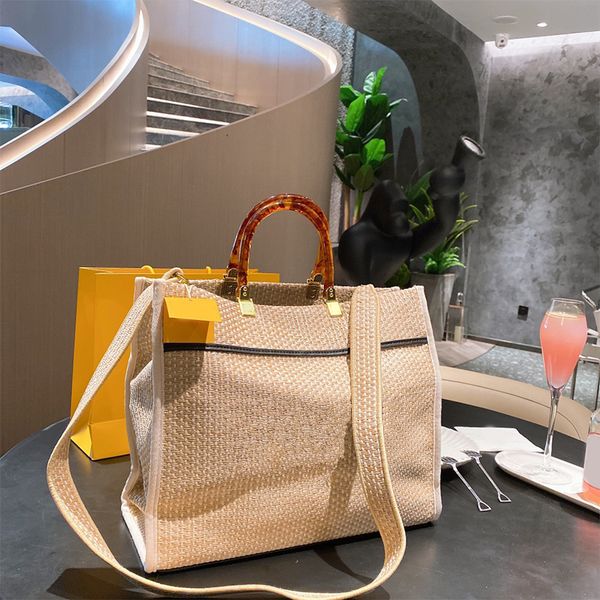 2021 designer handbag straw embroidery design shoulder bag ladies fashion style totes bags size: 36*32cm
2021 designer handbag straw embroidery design shoulder bag ladies fashion style totes bags size: 36*32cm