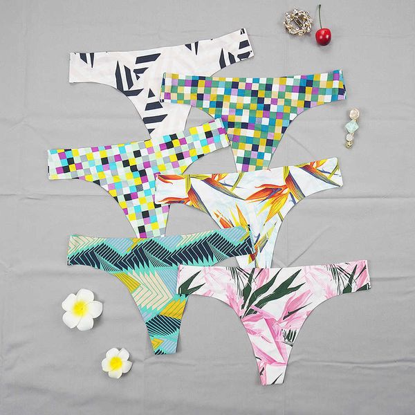 women's panties new thong seamless underpants intimate tanga brazilian style sports ice silk printing female string thongs, Black;white
women's panties new thong seamless underpants intimate tanga brazilian style sports ice silk printing female string thongs, Black;white