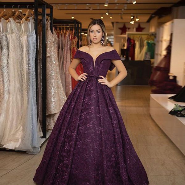 off the shoulder ball gown lace prom dresses with appliques sweep train corset back formal evening gowns special occasion, Black
off the shoulder ball gown lace prom dresses with appliques sweep train corset back formal evening gowns special occasion, Black