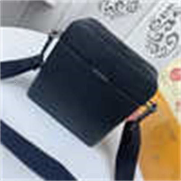 iconic summer men's brand shoulder cross designer fashion trend luxury postage handbags m33431 handles 2020 bags totes spring and body
iconic summer men's brand shoulder cross designer fashion trend luxury postage handbags m33431 handles 2020 bags totes spring and body
