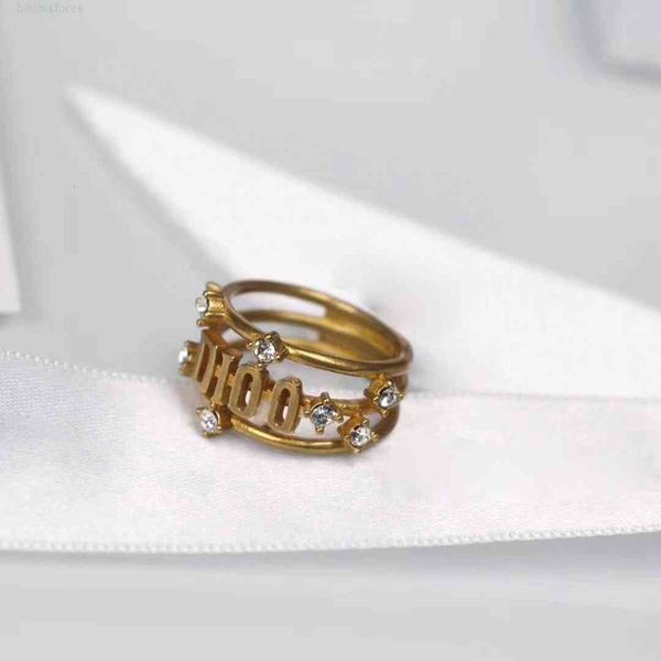 luxury designer fashion jewelry ring d family letter crown irregular diamond inlaid alternative women's size 3 neutral temperament hand, Golden;silver
luxury designer fashion jewelry ring d family letter crown irregular diamond inlaid alternative women's size 3 neutral temperament hand, Golden;silver