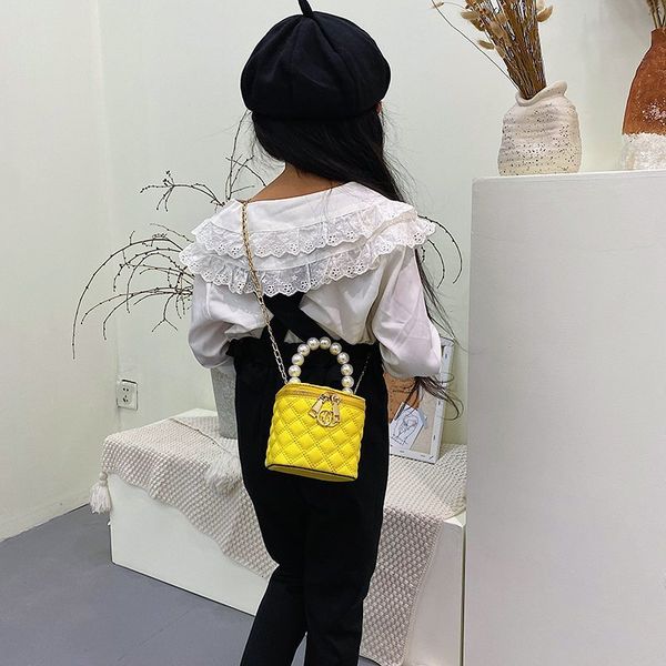 children's women's 2021 summer single shoulder slanting pearl fashion korean chain small square bag
children's women's 2021 summer single shoulder slanting pearl fashion korean chain small square bag