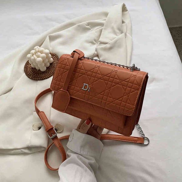 75% off luggage factory wholesale spring and summer indentation soft face women's one shoulder messenger bag solid color bag
75% off luggage factory wholesale spring and summer indentation soft face women's one shoulder messenger bag solid color bag
