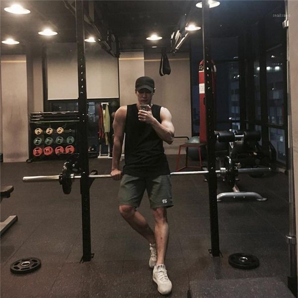 men's shorts sports fitness training running basketball breathable casual capris outdoor beach pants, White;black
men's shorts sports fitness training running basketball breathable casual capris outdoor beach pants, White;black