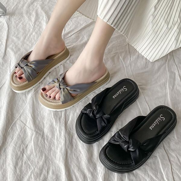 slippers beach shoes women summer luxury slides pantofle low platform sabot flat designer 2021 fashion rubber basic pu, Black
slippers beach shoes women summer luxury slides pantofle low platform sabot flat designer 2021 fashion rubber basic pu, Black