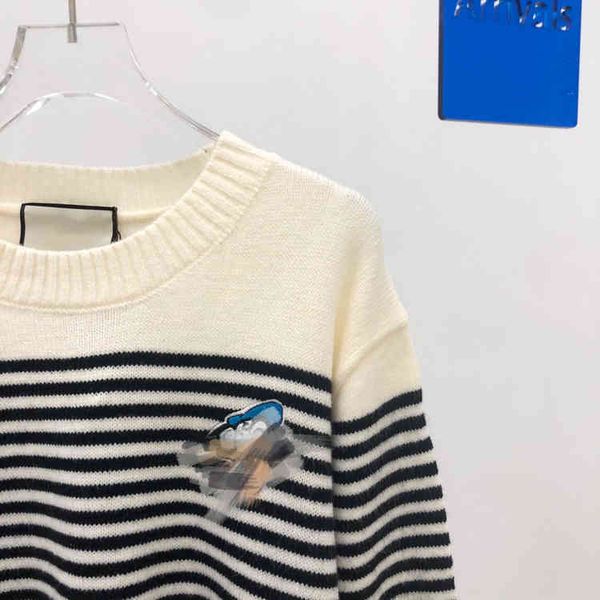 2022 factory wholesale new model 21 early autumn style college stripe stitching round neck pullover sweater womanhood loose long sleeved swe, White;black
2022 factory wholesale new model 21 early autumn style college stripe stitching round neck pullover sweater womanhood loose long sleeved swe, White;black