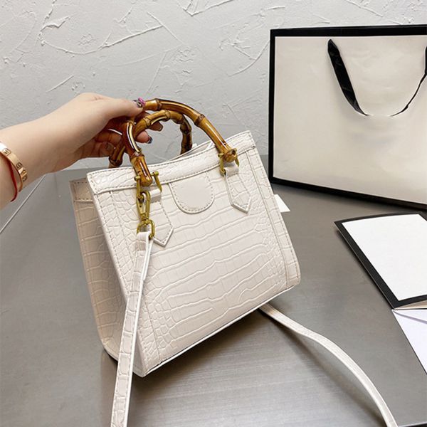 family bags 2021 akend onthego c p g saddle bag ophidia series products of tb telfar b zhouzhoubao123 f multi pochette marc snapshot, Black
family bags 2021 akend onthego c p g saddle bag ophidia series products of tb telfar b zhouzhoubao123 f multi pochette marc snapshot, Black