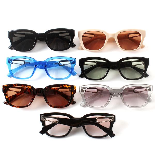 retro designer style sunglasses for man woman matte black frame colourful lens classic trendy leopard summer beach fashion accessories uv400, White;black
retro designer style sunglasses for man woman matte black frame colourful lens classic trendy leopard summer beach fashion accessories uv400, White;black