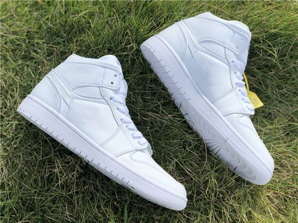 genuine jumpman 1 men's basketball shoes fashion outdoor pure white color matching sports shoelace box size 40--46tx286h94
genuine jumpman 1 men's basketball shoes fashion outdoor pure white color matching sports shoelace box size 40--46tx286h94