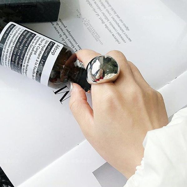 cluster rings huanzhi 2021 exaggeration geometric large glossy ball simple metal ring for women men girls party fashion jewelry, Golden;silver
cluster rings huanzhi 2021 exaggeration geometric large glossy ball simple metal ring for women men girls party fashion jewelry, Golden;silver