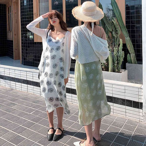 paris girl summer strap floral print retro midi dress korean ribbon lining sundress sleeveless 210524, Black;gray
paris girl summer strap floral print retro midi dress korean ribbon lining sundress sleeveless 210524, Black;gray