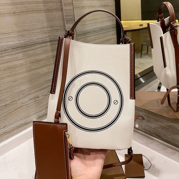 designer totes large capacity handbag fashion shoulder bags luxurys canvas bucket shopping bag
designer totes large capacity handbag fashion shoulder bags luxurys canvas bucket shopping bag