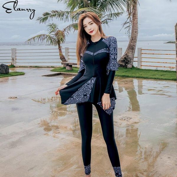 one-piece suits 2021 female surfing suit long sleeves print bathing 3 pieces padded flouching bodysuits swimwear beach rashguards m-2xl
one-piece suits 2021 female surfing suit long sleeves print bathing 3 pieces padded flouching bodysuits swimwear beach rashguards m-2xl