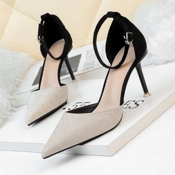 dress shoes 2021 summer women glitter 8cm high heel pointed toe pumps designer gold silver heels office lady wedding bridal cinderella, Black
dress shoes 2021 summer women glitter 8cm high heel pointed toe pumps designer gold silver heels office lady wedding bridal cinderella, Black