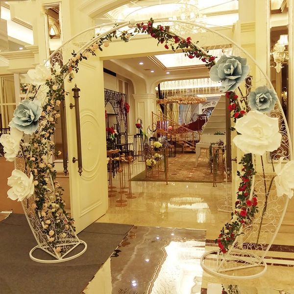 party decoration wedding iron arches outdoor stage layout moon gate background shelf flower with frame white gold road lead backdro
party decoration wedding iron arches outdoor stage layout moon gate background shelf flower with frame white gold road lead backdro