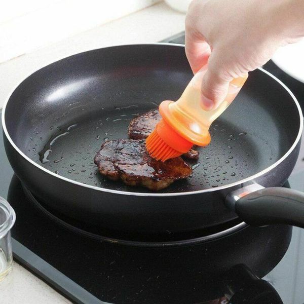 tools & accessories portable silicone oil bottle with brush grill brushes pastry liquid baking temperature kitchen bbq resistant s7w2
tools & accessories portable silicone oil bottle with brush grill brushes pastry liquid baking temperature kitchen bbq resistant s7w2