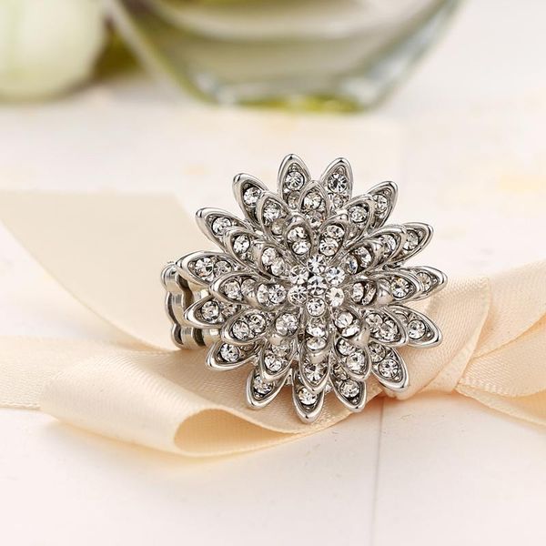 cluster rings 2021 noenname_null's fashionable female noble woman atmosphere bright white big ring is wedding banquet, Golden;silver
cluster rings 2021 noenname_null's fashionable female noble woman atmosphere bright white big ring is wedding banquet, Golden;silver