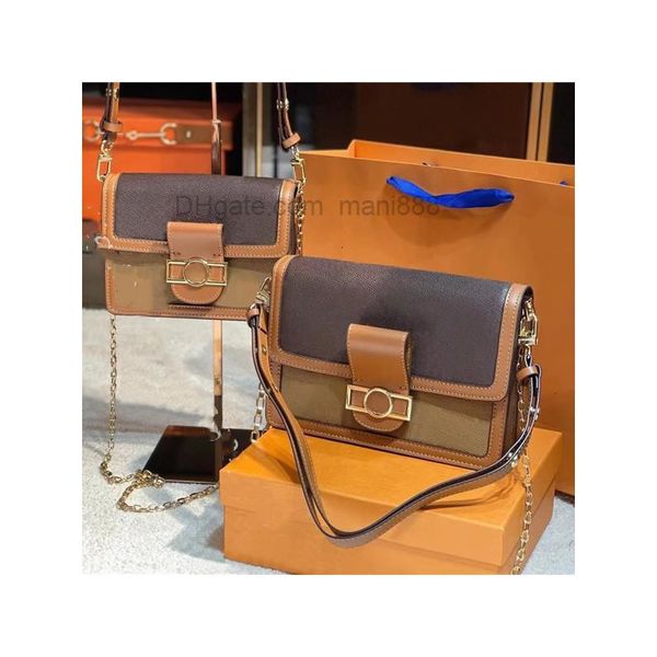 2022 luxury handbag shoulder bag crossbody clutch lady fashionbag leather classic saddlelady horsebit crossbodybag
2022 luxury handbag shoulder bag crossbody clutch lady fashionbag leather classic saddlelady horsebit crossbodybag