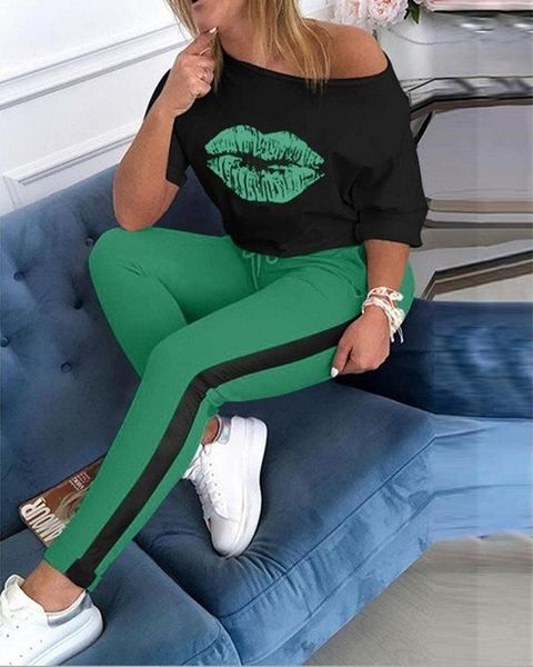 women's tracksuits 2021 lip print t-shirt trousers color matching sports casual suit, Gray
women's tracksuits 2021 lip print t-shirt trousers color matching sports casual suit, Gray