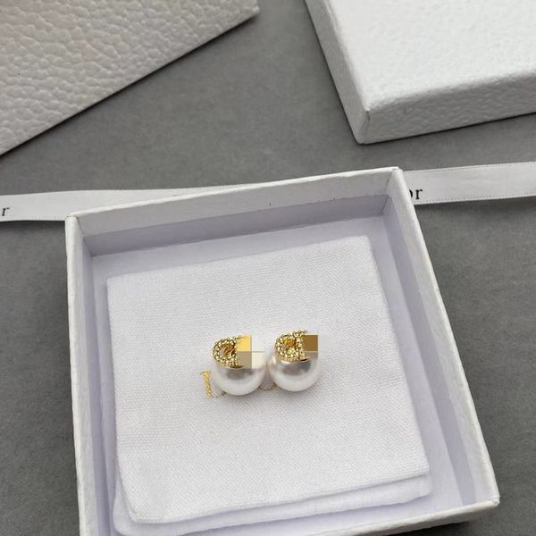 d home / di 21 full diamond cd pearl earrings 925 sier needle fashion and simplicity, Golden
d home / di 21 full diamond cd pearl earrings 925 sier needle fashion and simplicity, Golden