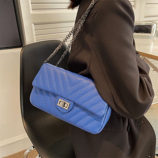 outlet factory ladies shoulder bags this year popular clamshell blue chain bag classic sewing fashion backpack street trend striped handbag
outlet factory ladies shoulder bags this year popular clamshell blue chain bag classic sewing fashion backpack street trend striped handbag