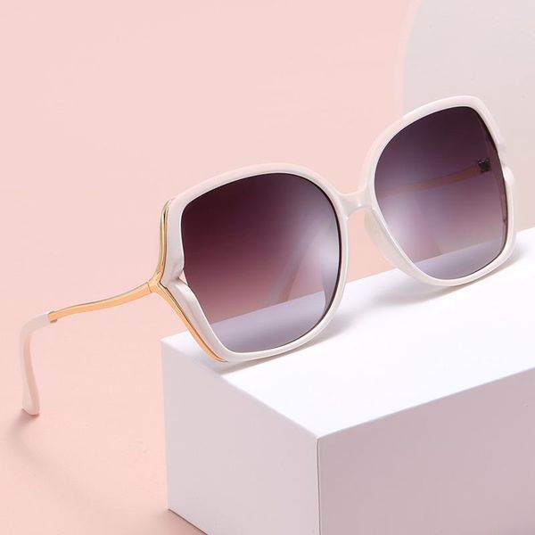 sunglasses fashion trendy women vintage glasses square metal sun mirror classic women's men's out door uv400, White;black
sunglasses fashion trendy women vintage glasses square metal sun mirror classic women's men's out door uv400, White;black