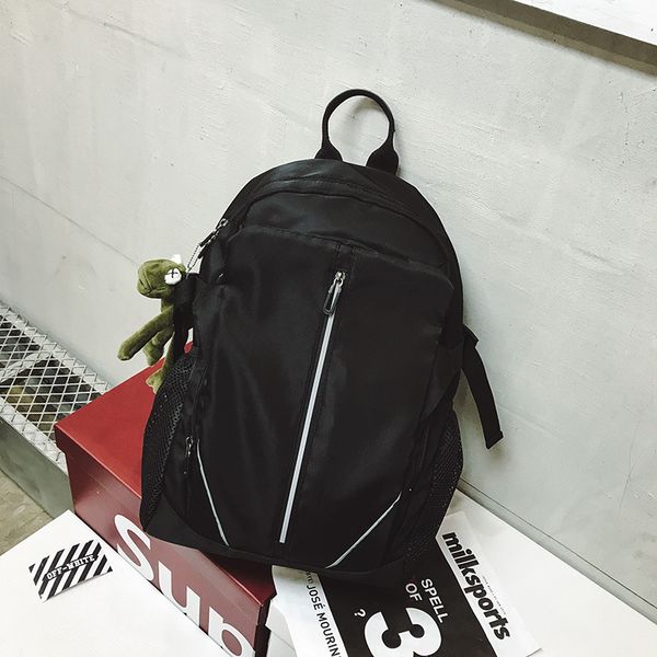 men's leisure business computer korean fashion high school students' schoolbag travel backpack
men's leisure business computer korean fashion high school students' schoolbag travel backpack