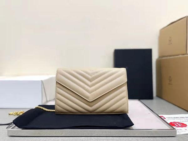 fancy classic 2021 women's envelope bag single shoulder designer market exquisite fabric perfect details portable fashion soft and comf
fancy classic 2021 women's envelope bag single shoulder designer market exquisite fabric perfect details portable fashion soft and comf