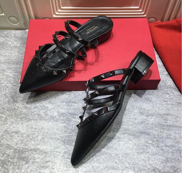 rivet pointed toe sandals, female baotou mid-heel, thick heel, color matching ladies sandals and slippers, with v 3cm slippers, Black
rivet pointed toe sandals, female baotou mid-heel, thick heel, color matching ladies sandals and slippers, with v 3cm slippers, Black