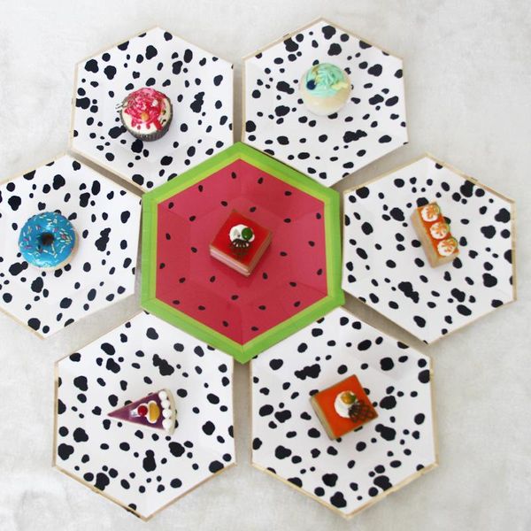 disposable dinnerware 22/26cm 8pcs/bag party watermelon birthday paper red black plates fruits baby shower supplies wedding decoration
disposable dinnerware 22/26cm 8pcs/bag party watermelon birthday paper red black plates fruits baby shower supplies wedding decoration