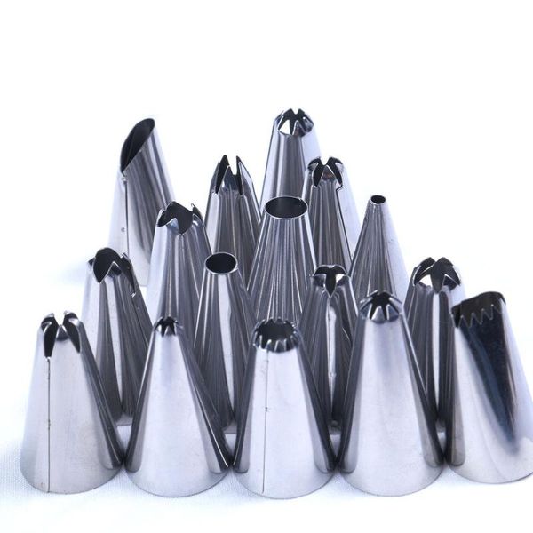 baking & pastry tools 18pcs/set icing piping nozzles bag tips with transverter cake tool
baking & pastry tools 18pcs/set icing piping nozzles bag tips with transverter cake tool