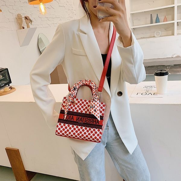 canvas messenger women's bag 2021 new fashion net red french diana silk scarf portable