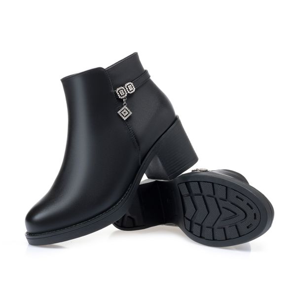 short ankle boots womens genuine leather mother cotton work shoes warm wool winter boots high heels ladies snow boots 9693, Black
short ankle boots womens genuine leather mother cotton work shoes warm wool winter boots high heels ladies snow boots 9693, Black