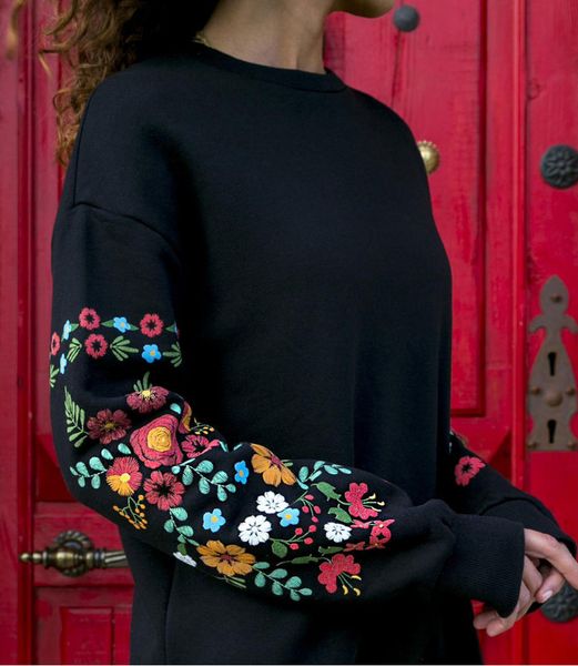 dresses for women autumn long-sleeved loose sweater o-neck warm printing black straight sweatshirt 2021 party dress winter, Black;gray
dresses for women autumn long-sleeved loose sweater o-neck warm printing black straight sweatshirt 2021 party dress winter, Black;gray