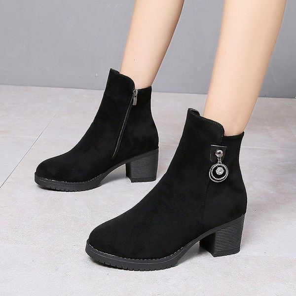 boots 2021 autumn winter fashion thick heel short plus velvet warm women's high large size 35-43, Black
boots 2021 autumn winter fashion thick heel short plus velvet warm women's high large size 35-43, Black