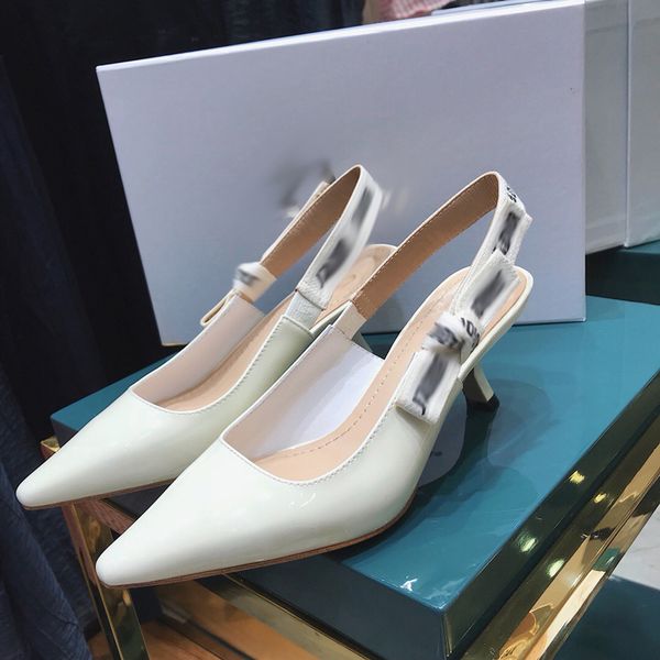 2021 good quality fashion women luxurys designers shoes designer sandals womens luxury high heels sandal dress shoess with box size 35-40 -c, Black
2021 good quality fashion women luxurys designers shoes designer sandals womens luxury high heels sandal dress shoess with box size 35-40 -c, Black