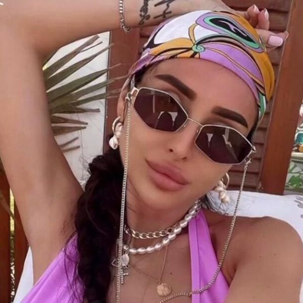 sunglasses 2021 vintage metal polygon women fashion brand designer sun glasses men cool driving shades come with chains, White;black
sunglasses 2021 vintage metal polygon women fashion brand designer sun glasses men cool driving shades come with chains, White;black