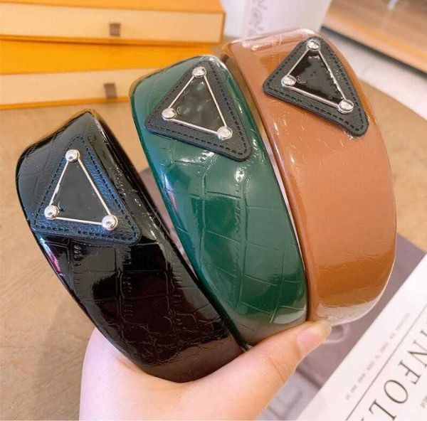 2021 new style european and american street style pu simple hair band, korean temperament, wild wide brim hairpin accessories, female s, Silver
2021 new style european and american street style pu simple hair band, korean temperament, wild wide brim hairpin accessories, female s, Silver